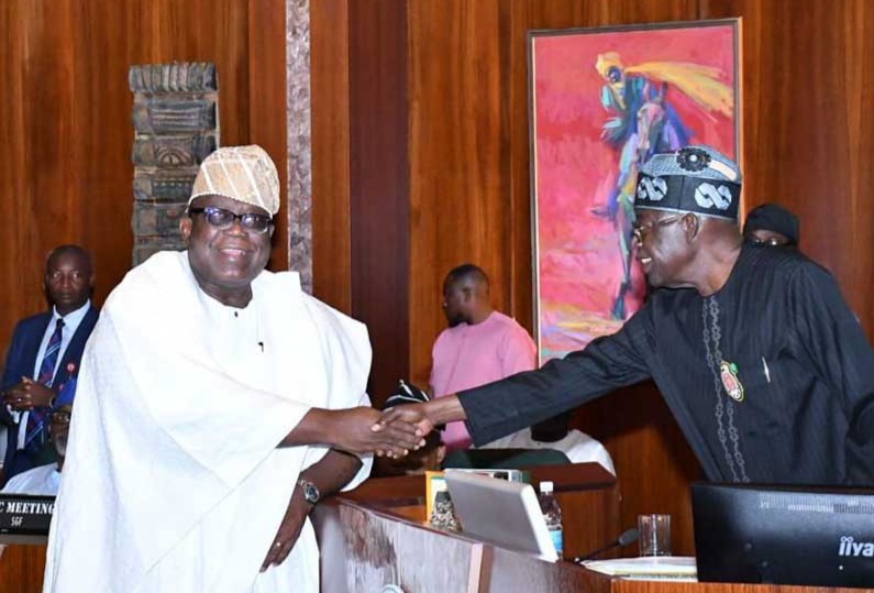 President Tinubu Swears In New Chairmen Of ICPC, FCSC – Voice Of Nigeria