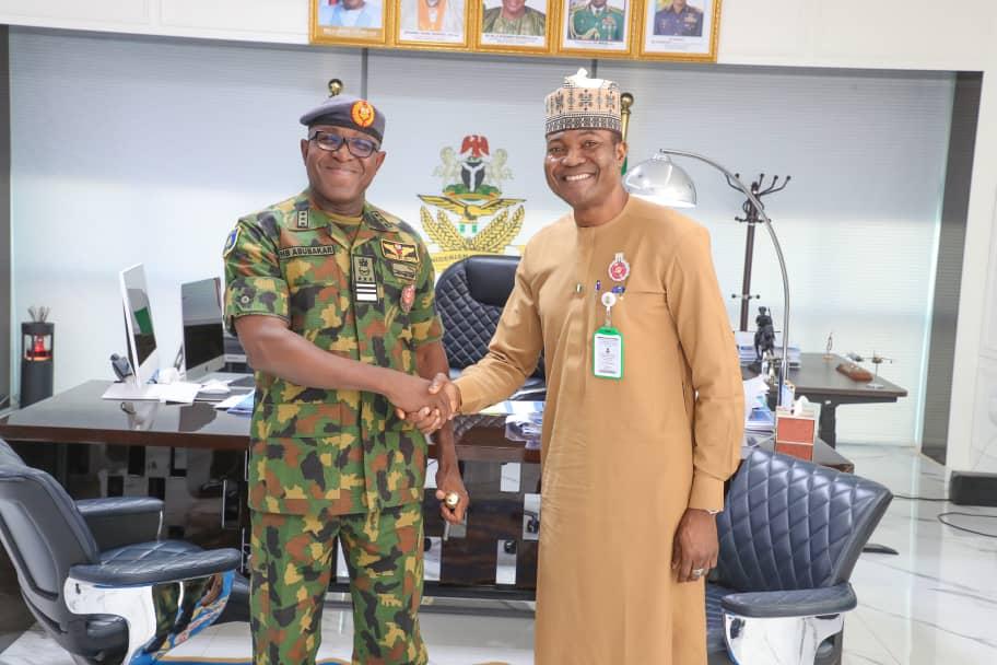 Collaboration Voice of Nigeria DG visits Chief of Air Staff Voice of
