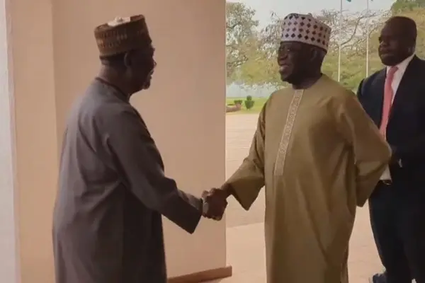 Nigerian Leader meets with Yakubu Gowon – Voice of Nigeria