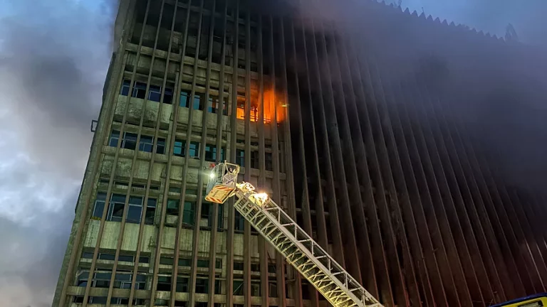 Cairo Telecom Fire Injures 14, Disrupts Internet Nationwide