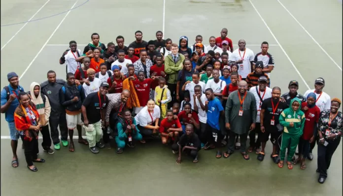 Group-Photo-at-Elite-Box-gym-Launch-1024x587