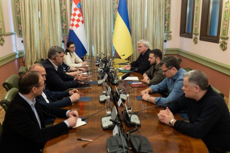 Britain Urges Allies to Agree on Frozen Russian Assets