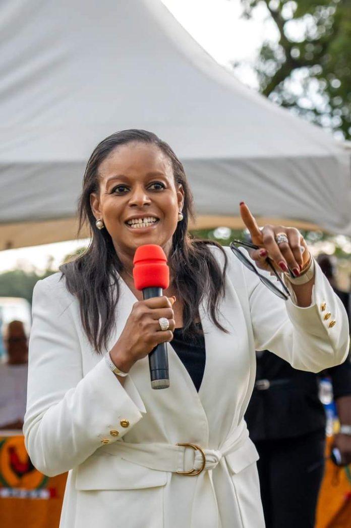 f5ac4efb-fbc7-4e69-8c6f-ee362daa1c8c-1_all_1449