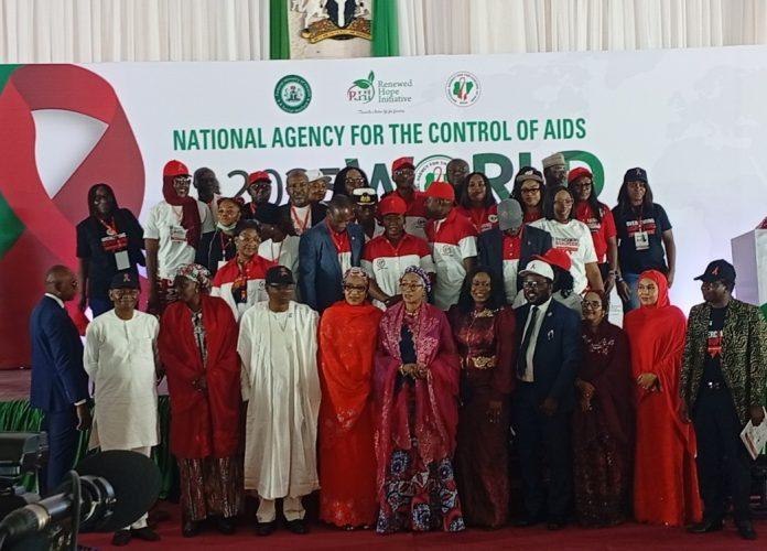 Screenshot_20251201_203543_Gallery