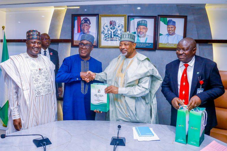 Nigeria, IITA Sign MOU on Fertilizer, Soil Health