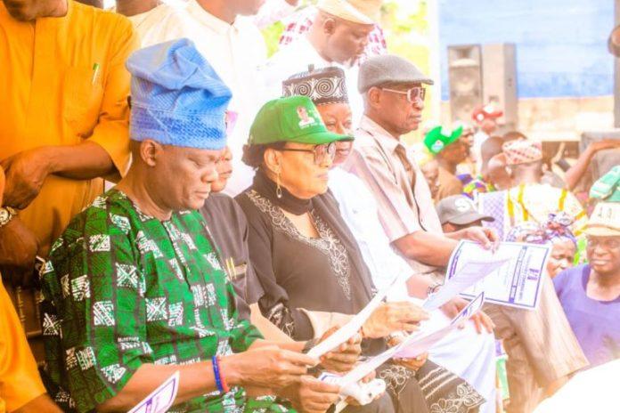 45da324bf65543bb8161f724e4bd5cc8-768x512