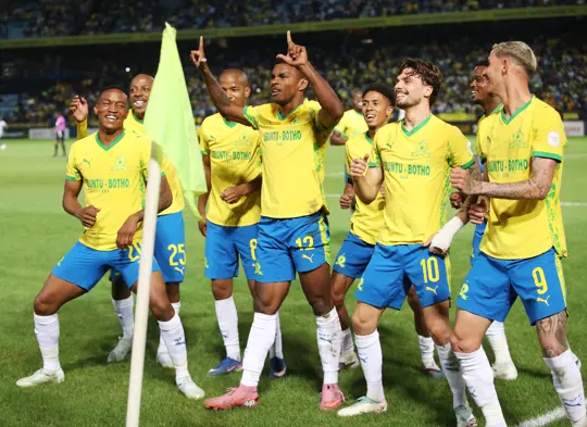Mamelodi Sundowns' Brayan León celebrates goal.