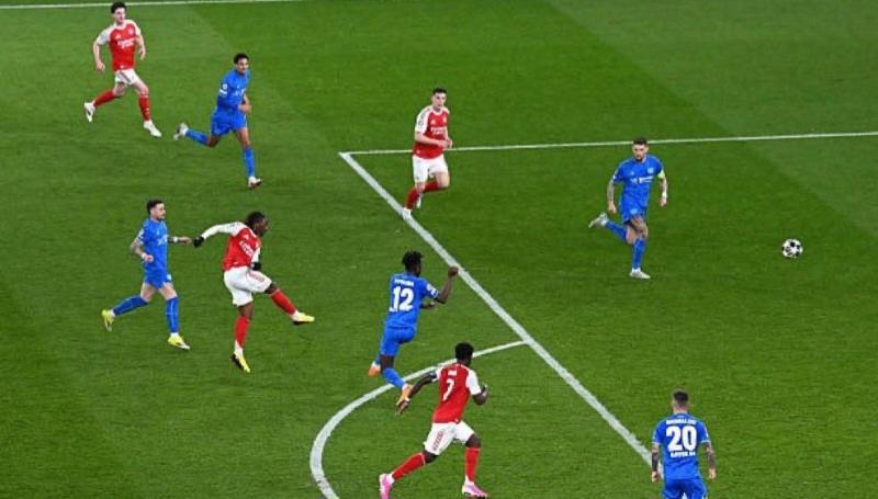 Arsenal's Eberechi Eze scores brilliant goal against Bayer Leverkusen.