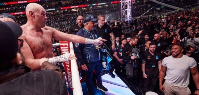 Boxing Promoter Announces Joshua Versus Fury Clash