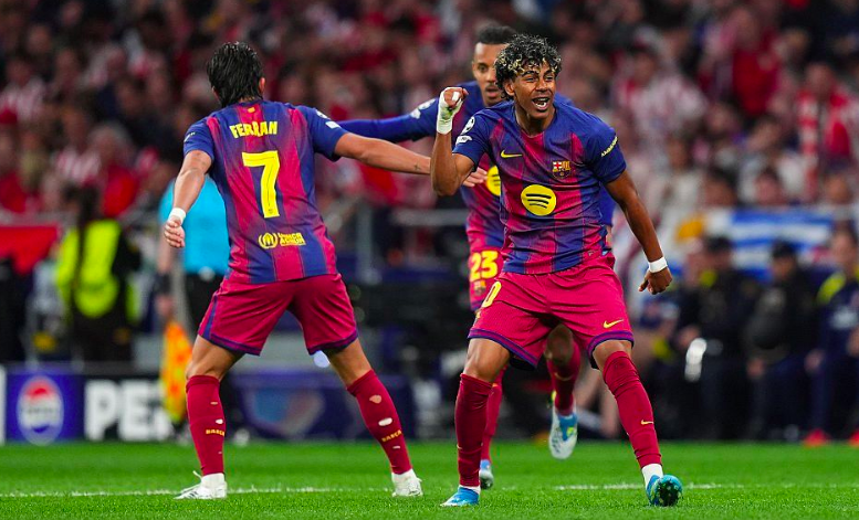 Barcelona's Lamine Yamal celebrates goal.