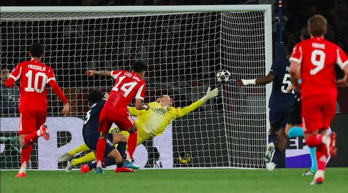 Bayern Munich winger, Luis Diaz, scores goal.