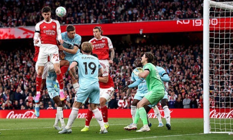 Asenal's Kai Havertz scores header against Burnley.