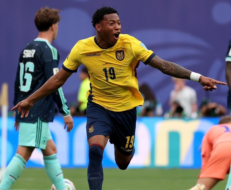 Ecuador's Gonzalo Plata celebrates goal.