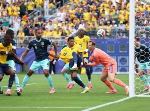 Ecuador's Gonzalo Plata scores goal against Germany, during 2026 FIFA World Cup match.