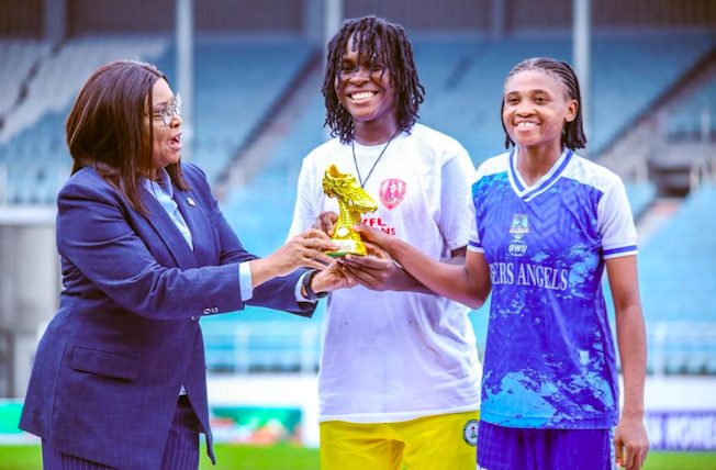 Rivers Angels’s Abasiofon Uwah and Edo Queens’ Atume Doosuur