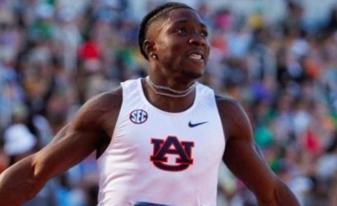 Nigerian sprinter, Ajayi Kayinsola.