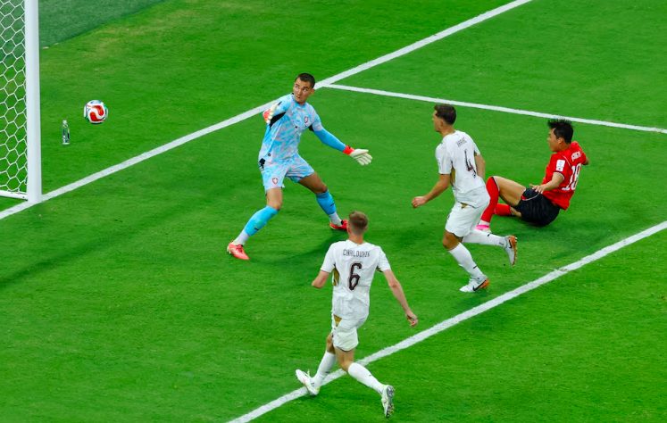 South Korea's Oh Hyeon-gyu scores winning goal against Czech Republic.