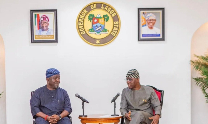 Director General of the National Sports Commission, Bukola Olopade (L) with Lagos State Governor, Babajide Sanwo-Olu (R).
