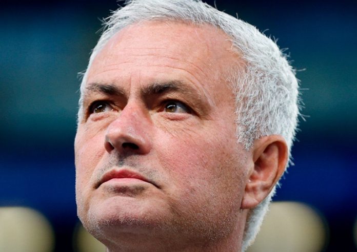 Real Madrid Announces Jose Mourinho As New Manager.