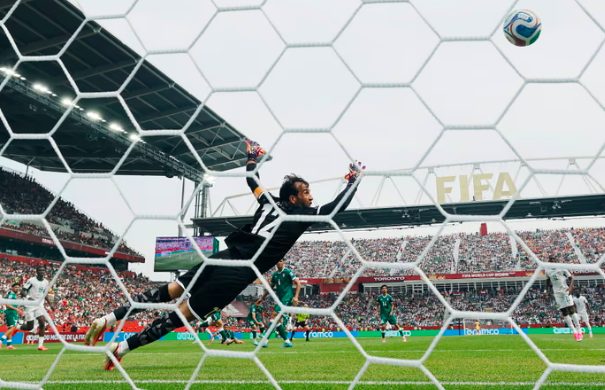 Senegal's Pape Gueye scores brilliant goal against Iraq, during 2026 FIFA World Cup match.
