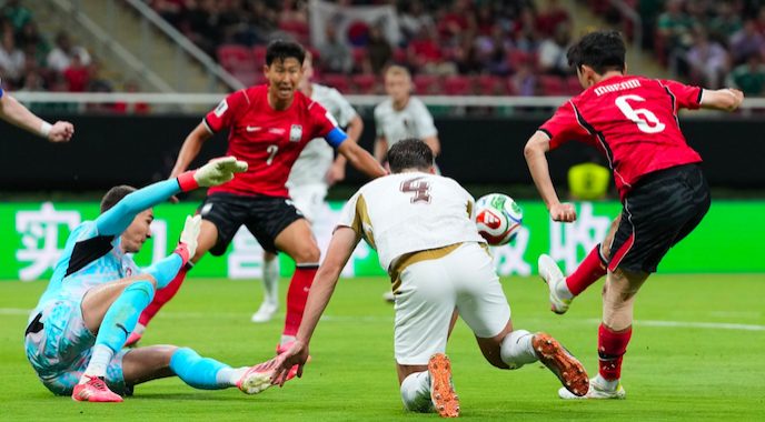 South Korea's Hwang In-beom scores goal against Czech Republic.