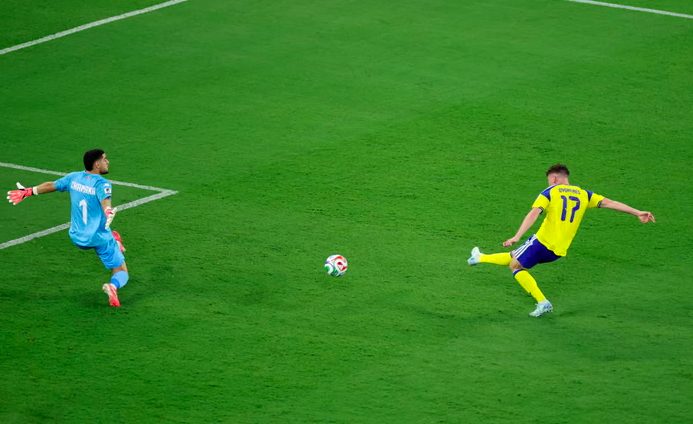 Swedish striker Viktor Gyökeres scores goal against Tunisia.