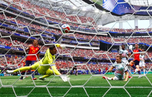 Spain midfielder Fabian Ruiz scores goal against Belgium