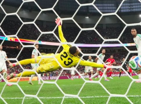 Switzerland's Dan Ndoye scores winning goal against Algeria, during 2026 FIFA World Cup match.