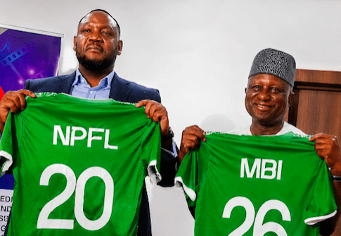 Nigeria Premier Football League chairman, Gbenga Elegbeleye (R) with chairman of Murphy Ben International, Murphy Anawana (L).