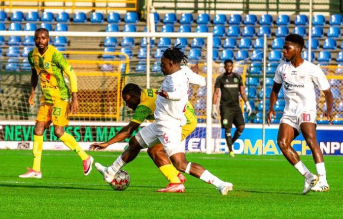 Action during Nigeria Premier Football League match between Rangers International and Katsina United, at the MKO Abiola Sports Arena in Abeokuta, Ogun State.