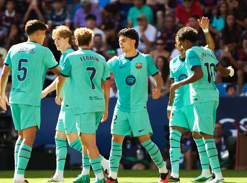 Barcelona players celebrate 4-2 victory against Levante, during LaLiga match..