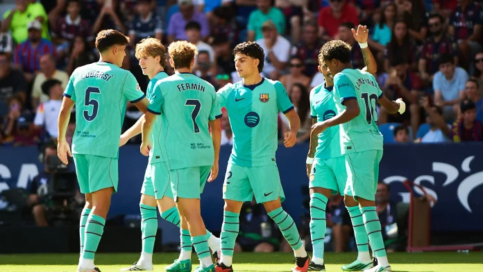 Barcelona players celebrate 4-2 victory against Levante, during LaLiga match..